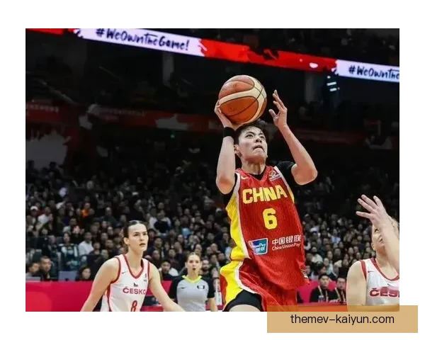 卡罗洛女篮77-62战胜布尔日女篮成功晋级 关键时刻展现强大实力 卡罗洛女篮77-62战胜布尔日女篮成功晋级 关键时刻展现强大实力